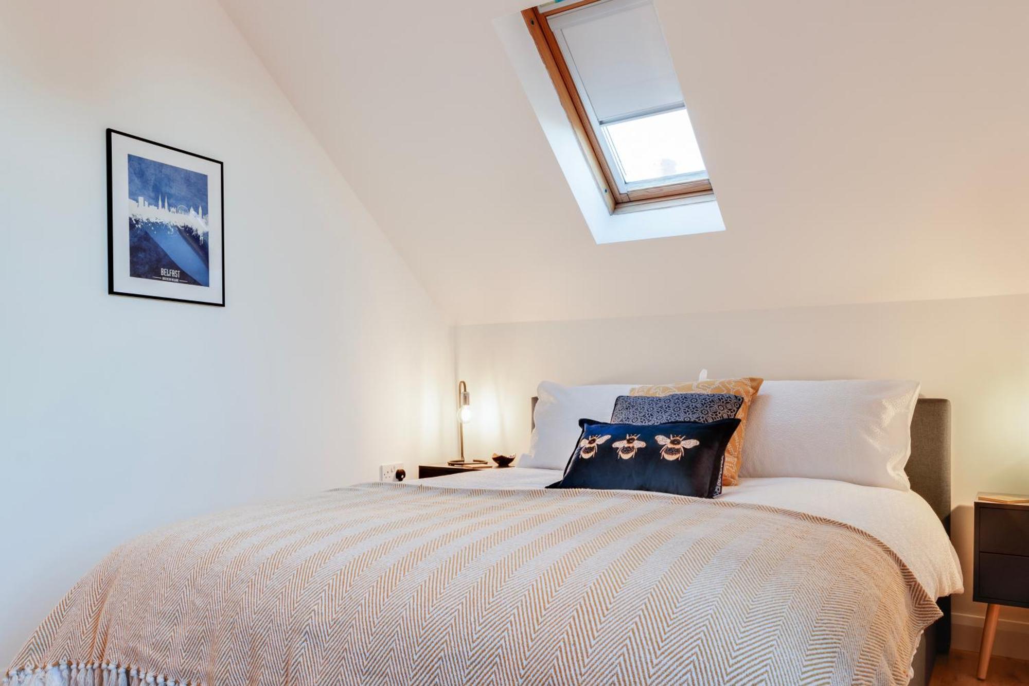 Cherryville Street Apartment Belfast Buitenkant foto