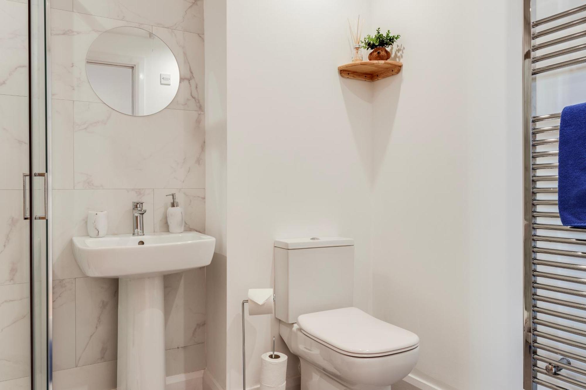 Cherryville Street Apartment Belfast Buitenkant foto